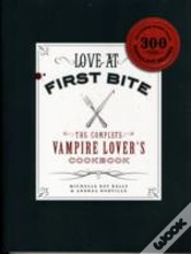 Capa do artigo Love At First Bite