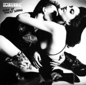 Capa do artigo Love at First Sting - CD