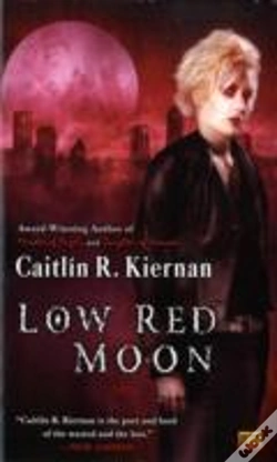 Capa do artigo Low Red Moon