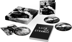Capa do artigo Luck and Strange - CD