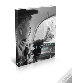 Capa do artigo Lucy Comes Home