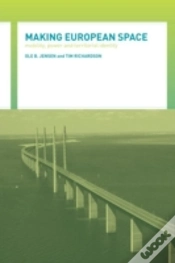Capa do artigo Making European Space