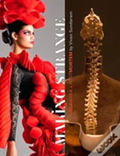 Capa do artigo Making Strange