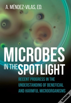 Capa do artigo Microbes In The Spotlight
