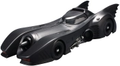 Capa do artigo Model Kit Batman 1/35 Scale Batmobile (Batman Ver.)