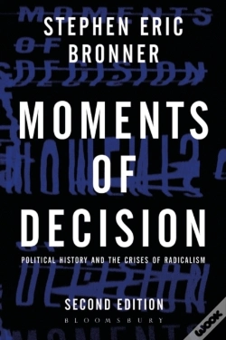 Capa do artigo Moments Of Decision