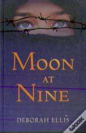Capa do artigo Moon At Nine