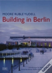 Capa do artigo Moore Ruble Yudell Building In Berlin