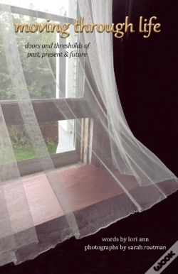 Capa do artigo Moving Through Life