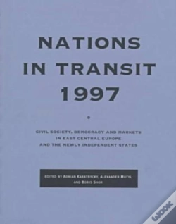 Capa do artigo Nations In Transit