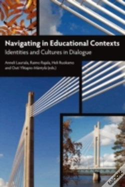 Capa do artigo Navigating In Educational Contexts