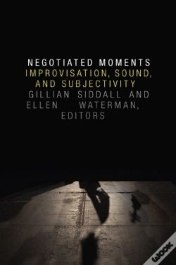 Capa do artigo Negotiated Moments