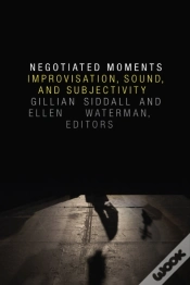 Capa do artigo Negotiated Moments