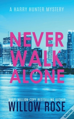 Capa do artigo Never Walk Alone