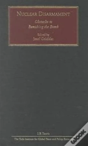 Capa do artigo Nuclear Disarmament
