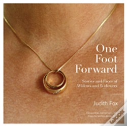 Capa do artigo One Foot Forward