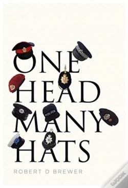 Capa do artigo One Head, Many Hats