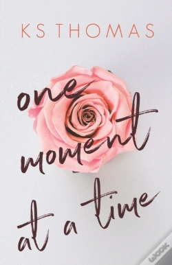 Capa do artigo One Moment At A Time