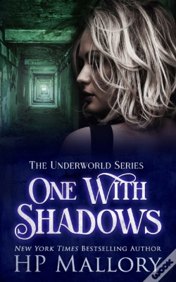 Capa do artigo One With Shadows