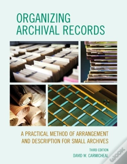 Capa do artigo Organizing Archival Records
