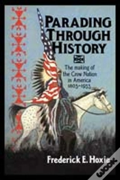 Capa do artigo Parading Through History