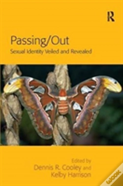 Capa do artigo Passing/Out