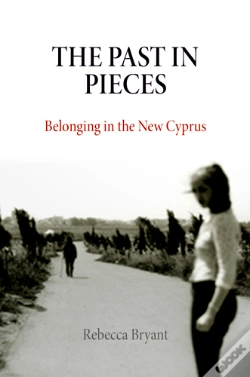 Capa do artigo Past In Pieces