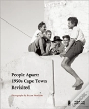 Capa do artigo People Apart