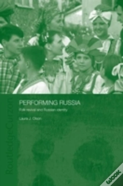 Capa do artigo Performing Russia