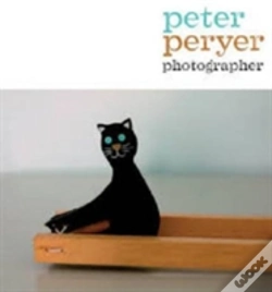 Capa do artigo Peter Peryer, Photographer