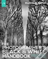 Photographer'S Black And White Handbook
