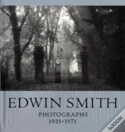 Capa do artigo PHOTOGRAPHS, 1935-71