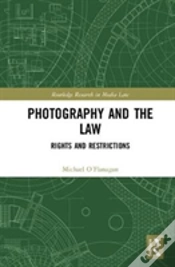 Capa do artigo Photography And The Law