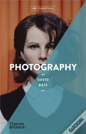 Photography (Art Essentials) /Anglais