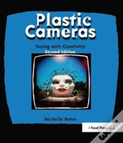 Capa do artigo Plastic Cameras: Toying With Creativity