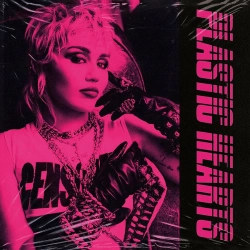 Capa do artigo Plastic Hearts - CD