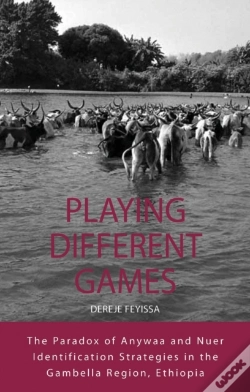 Capa do artigo Playing Different Games