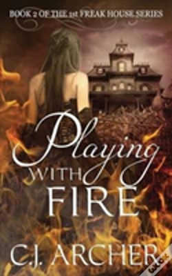 Capa do artigo Playing With Fire