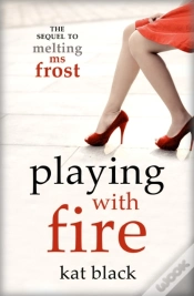Capa do artigo Playing With Fire