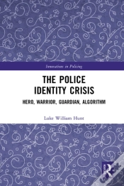 Capa do artigo Police Identity Crisis