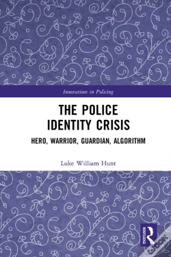 Capa do artigo Police Identity Crisis