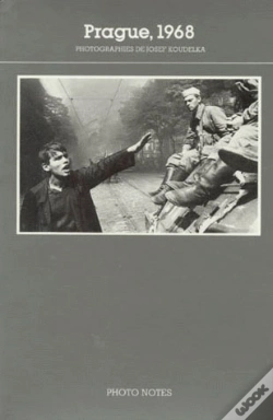 Capa do artigo Prague , 1968