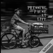 Capa do artigo Pressing Pause At Life