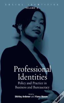 Capa do artigo Professional Identities