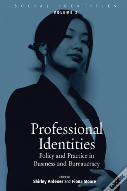 Capa do artigo Professional Identities