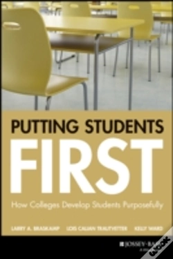 Capa do artigo Putting Students First