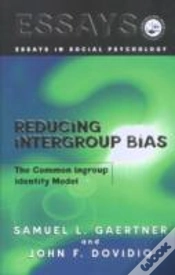 Capa do artigo Reducing Intergroup Bias