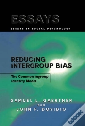 Capa do artigo Reducing Intergroup Bias