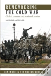 Capa do artigo Remembering The Cold War