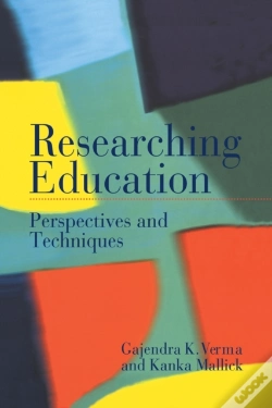 Capa do artigo Researching Education